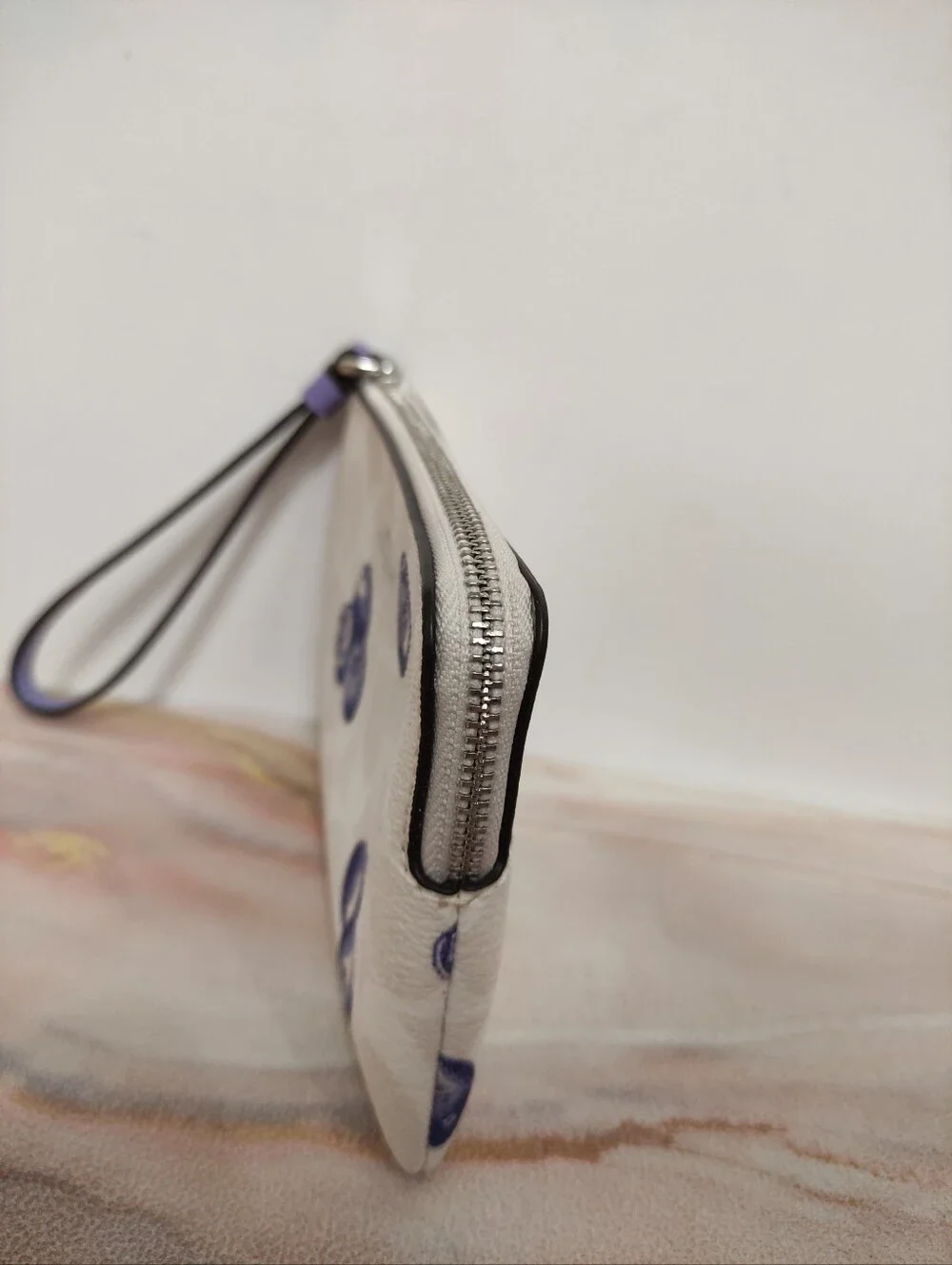 Coach Corner Zip CR817 Wristlet In Signature Canvas With Blueberry Print